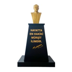 Atatürk Büstü (70cm Fiber)+ Kaide (120cm)+ Alt Tabla Lise Modeli