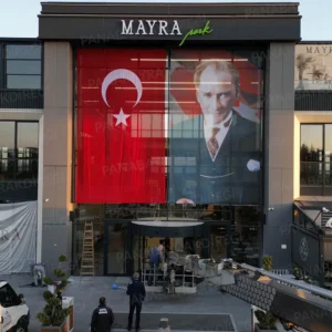 CEPHE BAYRAK ASMA SİSTEMİ OTOMATİK MOTORLU UZAKTAN KUMANDALI 300x450 CM